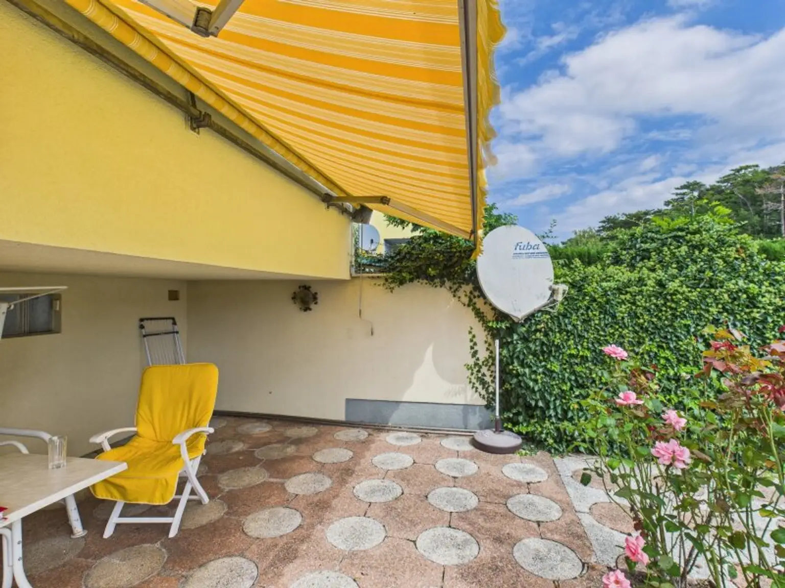 Traumhaus in Ternitz: 5 Zimmer, Garten, Pool & Garagen für nur 299.000 €!