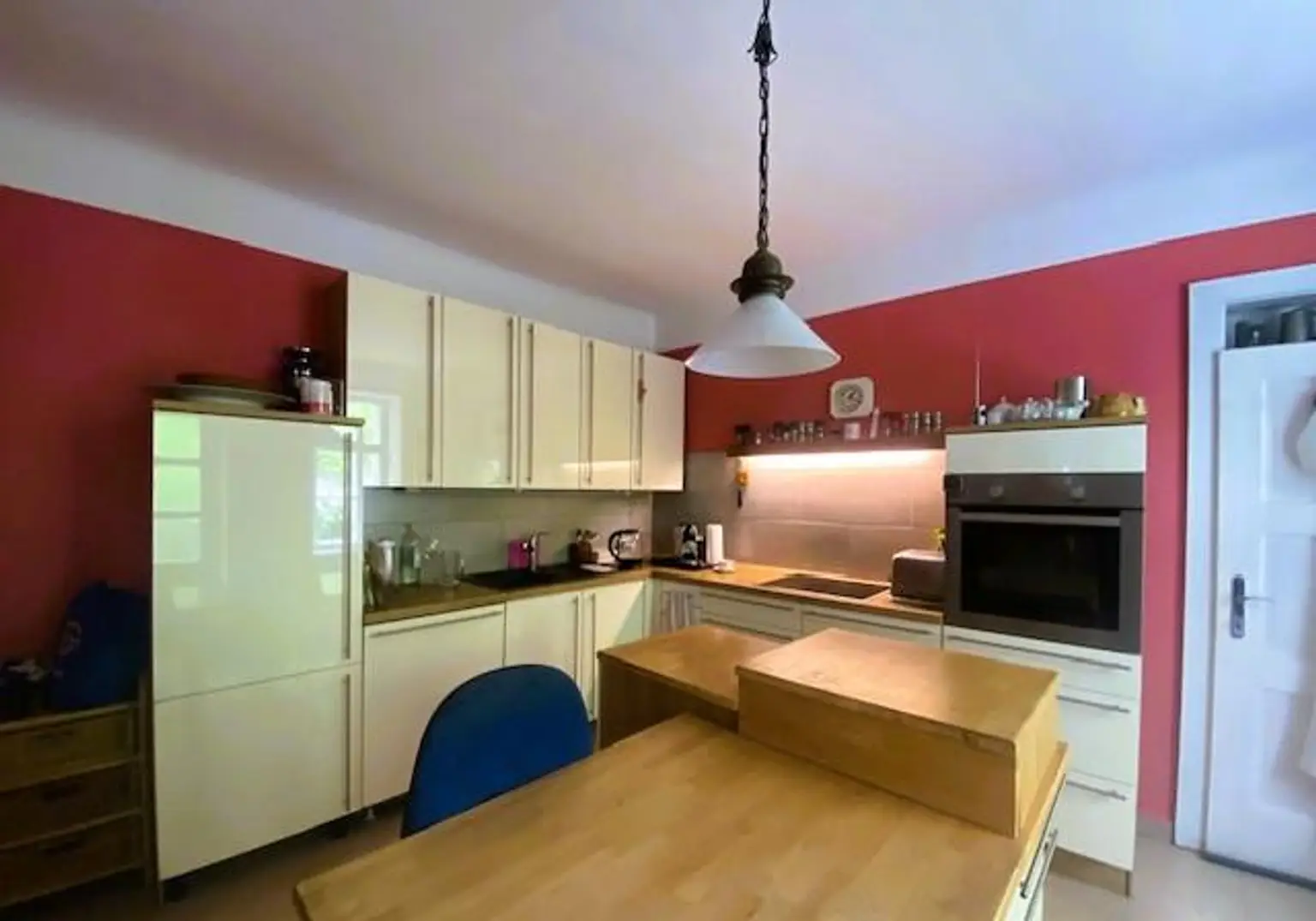 Ländliche Eleganz neu interpretiert – Streckhof mit zwei Wohneinheiten, Arkadenflair & Pooloase!