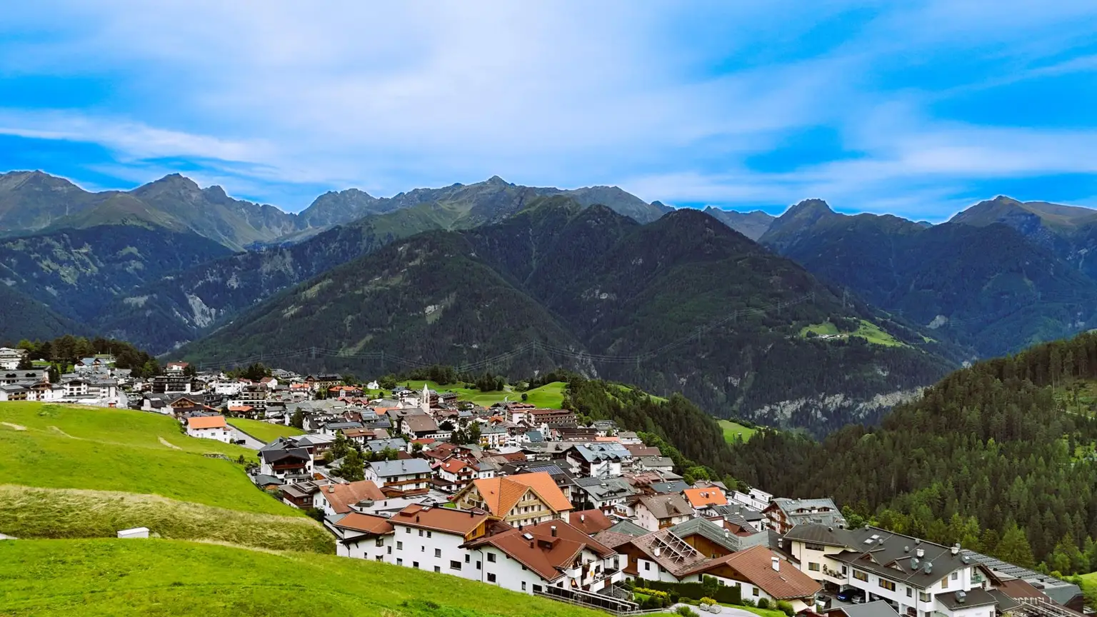 Serfaus - Apartment - Ausblick Drohne