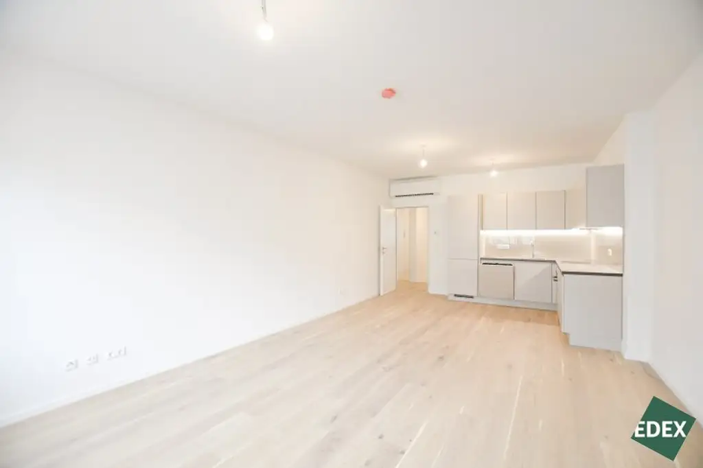 Erstbezug nach Sanierung: Schöne 2 Zimmer-Wohnung nahe Meidling Bahnhof