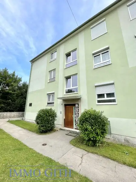 LICHTDURCHFLUTETE CA. 80 m² GROSSE 3-ZIMMER-WOHNUNG MIT BALKON IN GRÜNRUHELAGE VON POTTENSTEIN ZU KAUFEN!