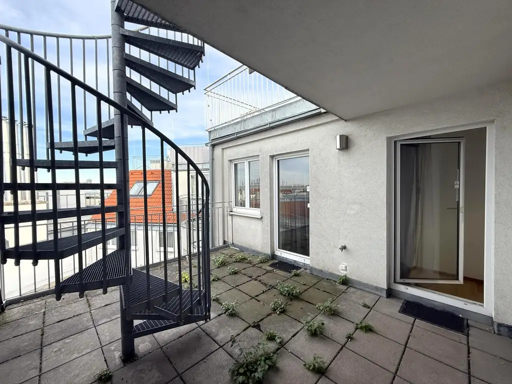 Terrassenmaisonette im Dritten, ein Juwel zum Einziehen // Terrace maisonette in the third (district), a gem to move into //
