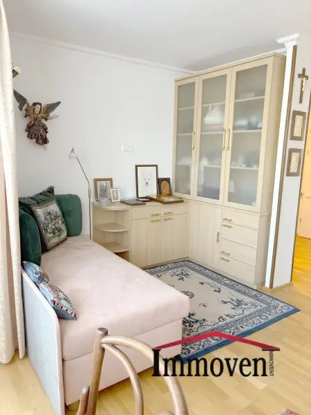 Wunderschöne, möblierte 2-Zimmerwohnung mit Balkon!