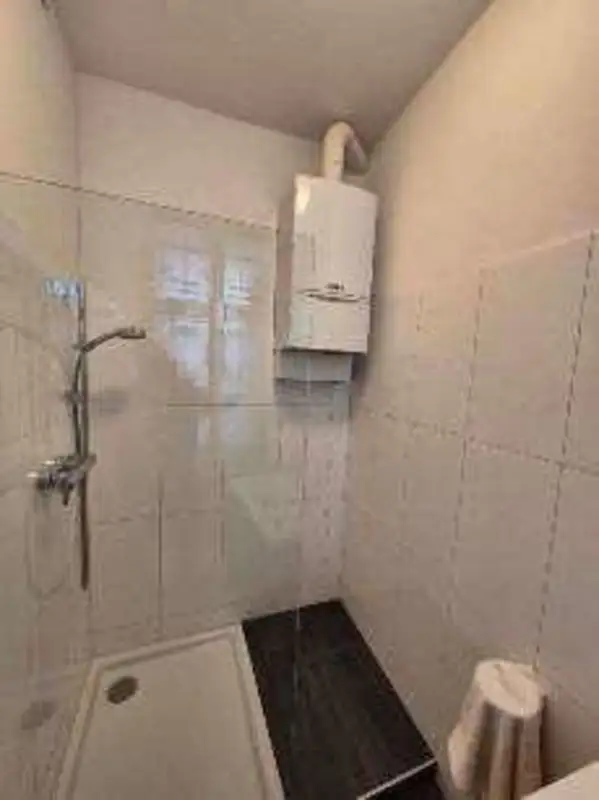 Großzügige, ruhige Altbauwohnung mit Gartenmitbenützung nähe Praterstern