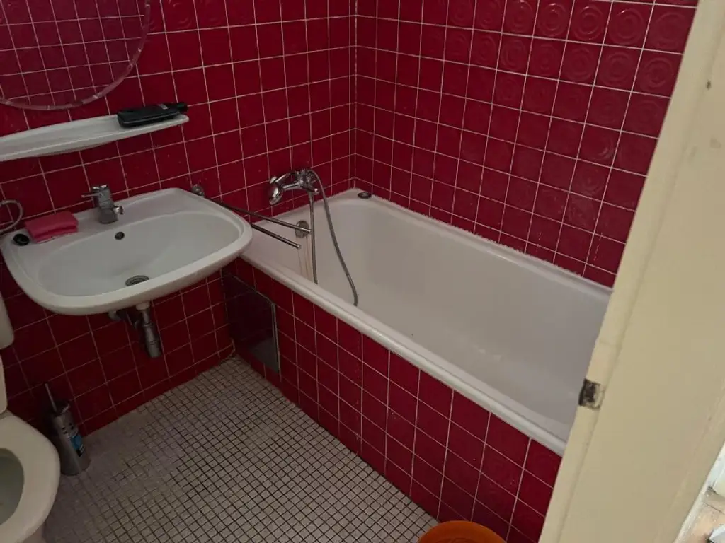 ANLEGERWOHNUNG VERMIETET ÜBER DEN DÄCHERN VON WIEN IM HERZEN VON FAVORITEN