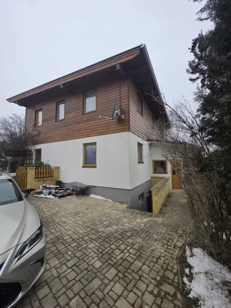 Idyllisches Einfamilienhaus in Gänserndorf: 5 Zimmer, Pool, Balkon & mehr!