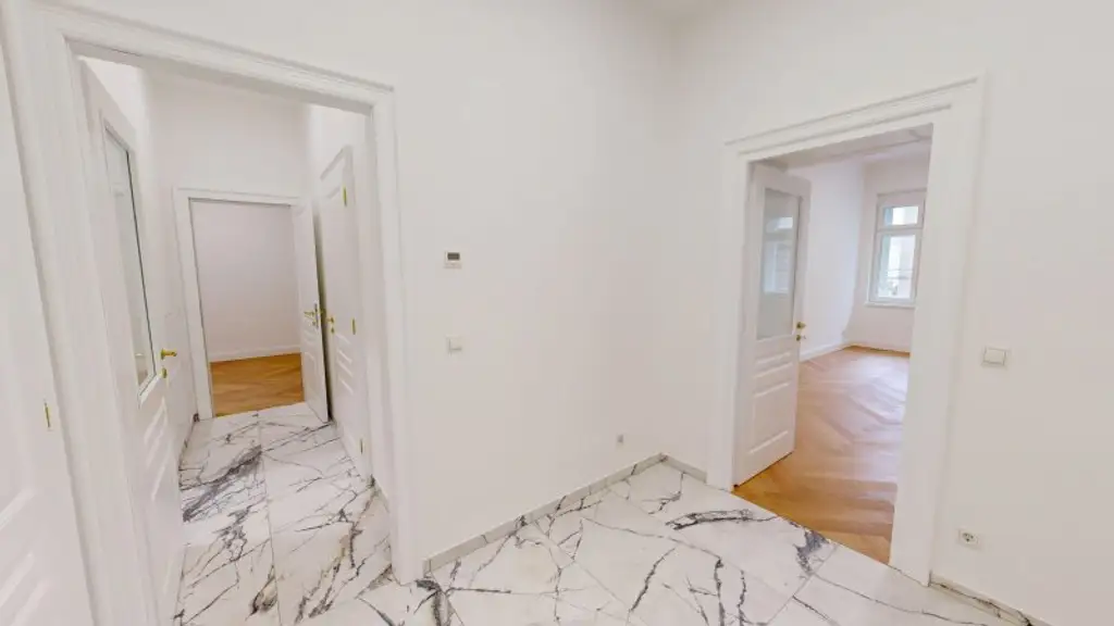 Klimatisiertes 5-Zimmer Wohnjuwel im Herzen des 9. Bezirks – mit Fernwärme