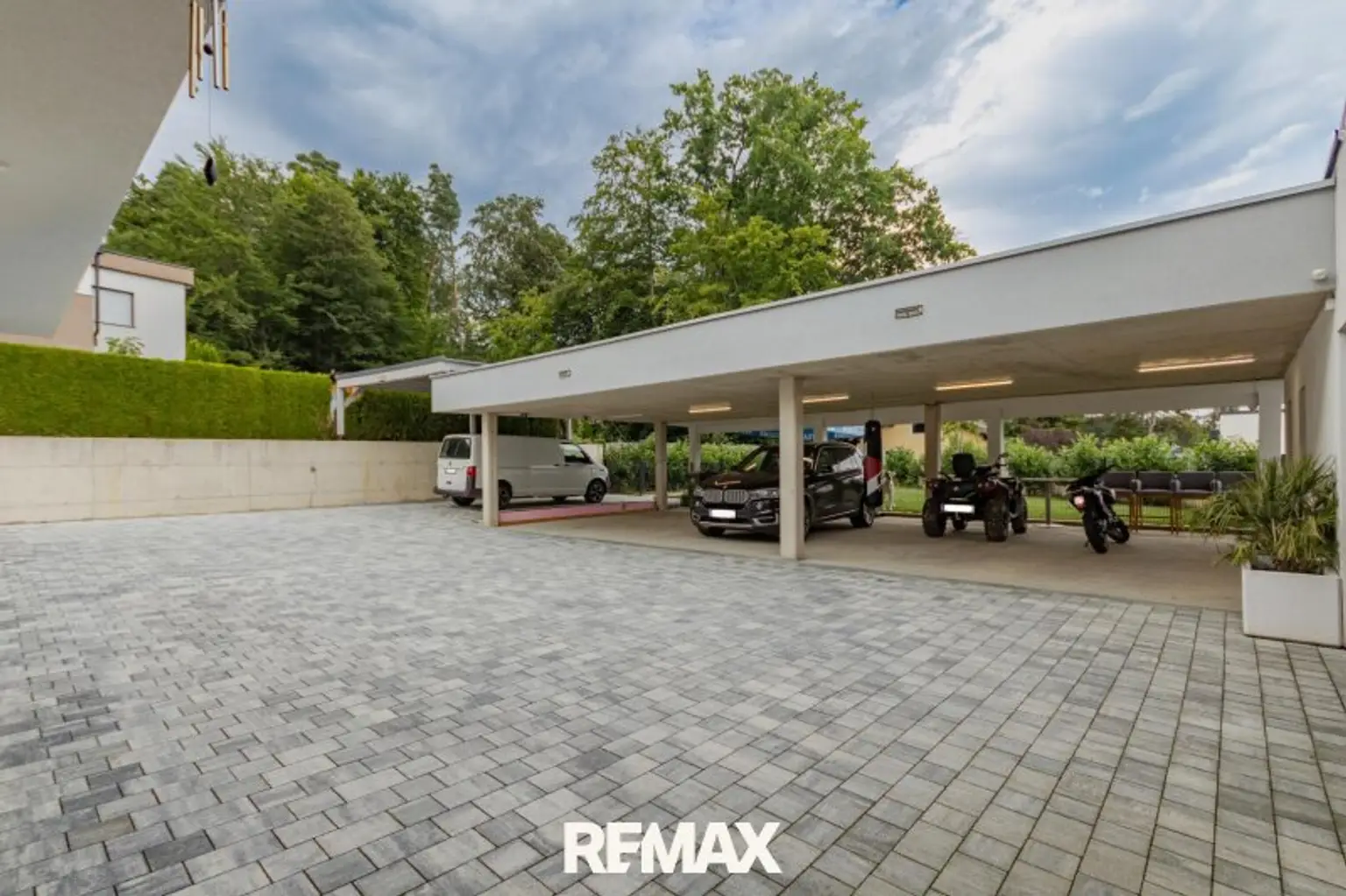 Carport