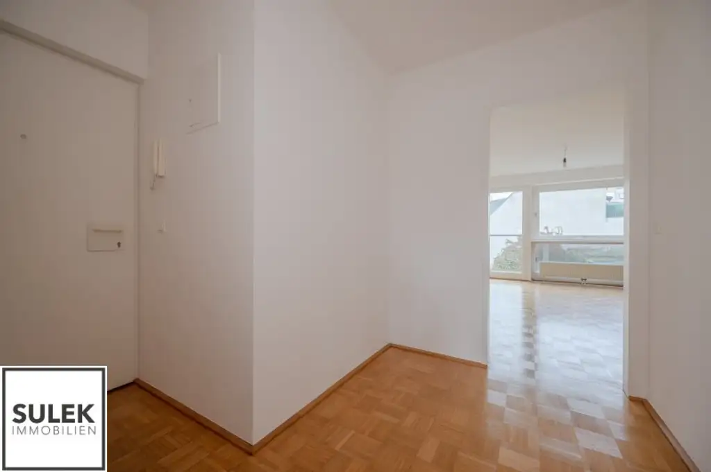 großzügige gut aufgeteilte 2 Zimmer Wohnung im 2.OG // Nähe Johann-Nepomuk-Vogl-Platz // ab sofort