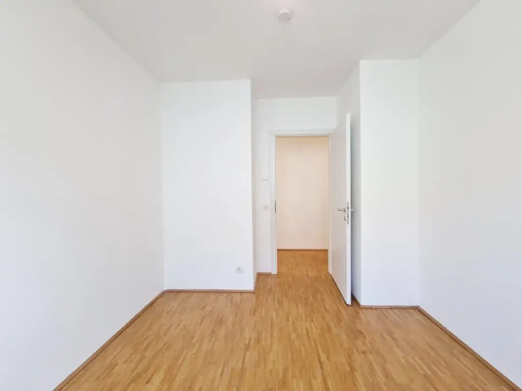 Attraktive 4-Zimmer-Wohnung mit Loggia zwischen Hauptbahnhof und Klinikum