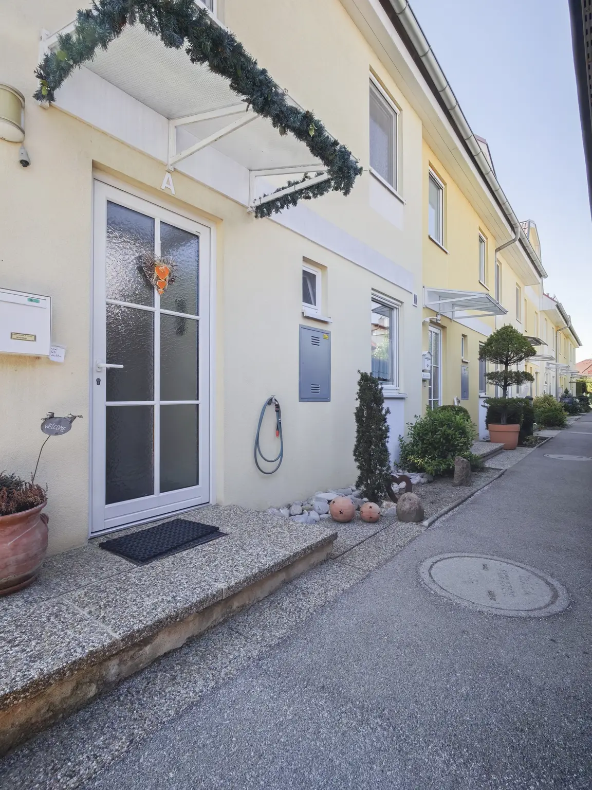 Stilvolles Eckreihenhaus mit Garten-Idylle in Tribuswinkel