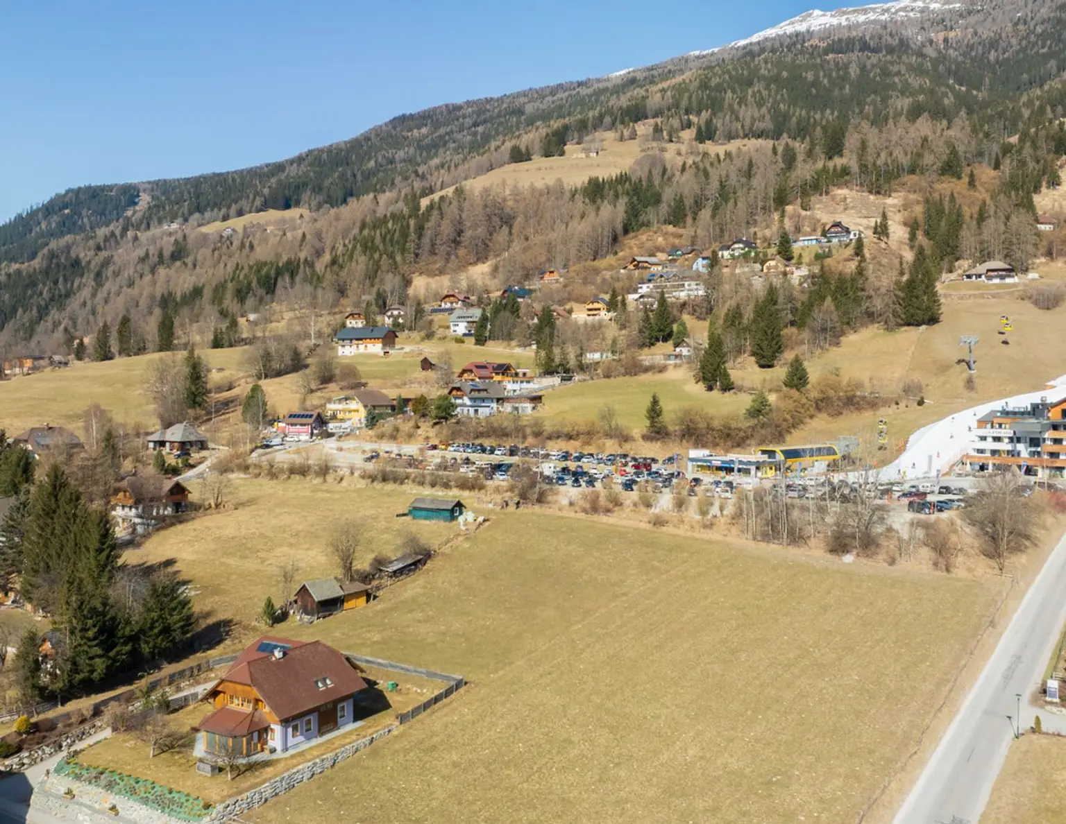 Touristisches Grundstück in Bestlage direkt an der Talstation mit Ski-In/Ski-Out