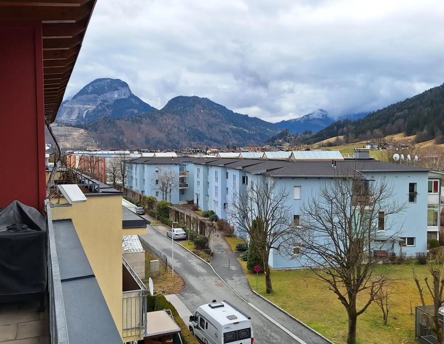 Traumhafte Dachgeschoßwohnung in Wörgl: 4 Zimmer, Terrasse & 2 Tiefgaragenplätze!
