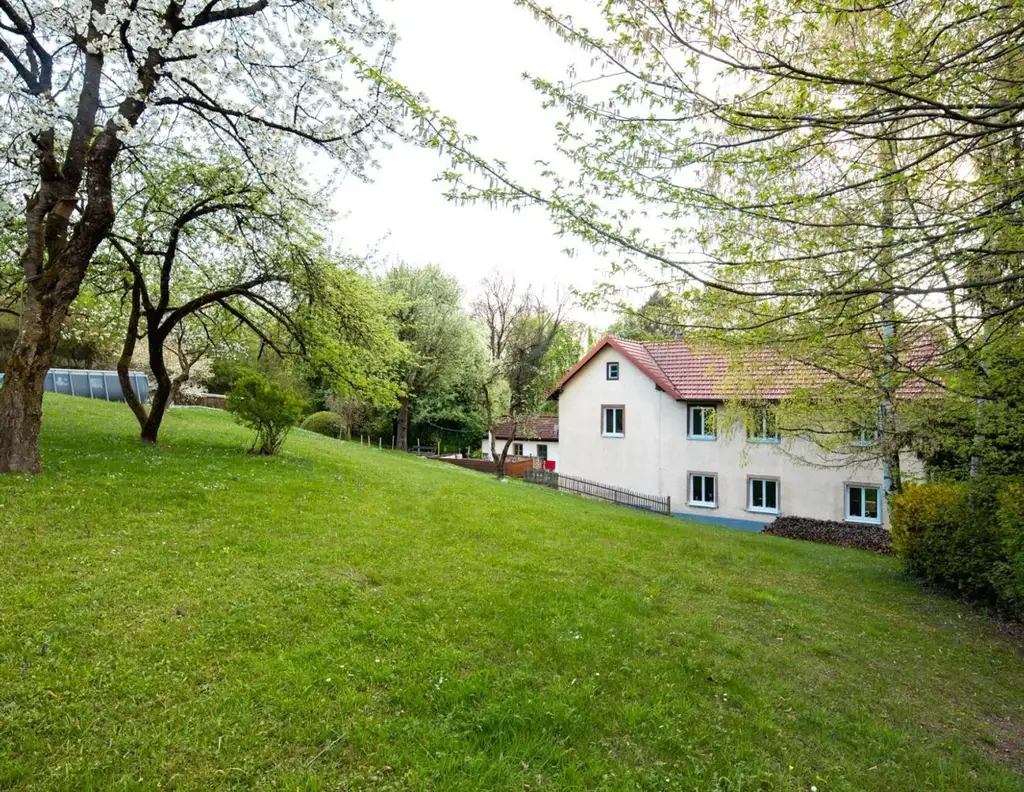 Sanierungsprojekt mit viel Potenzial: Einfamilienhaus in Pichling mit großzügiger Grünfläche!