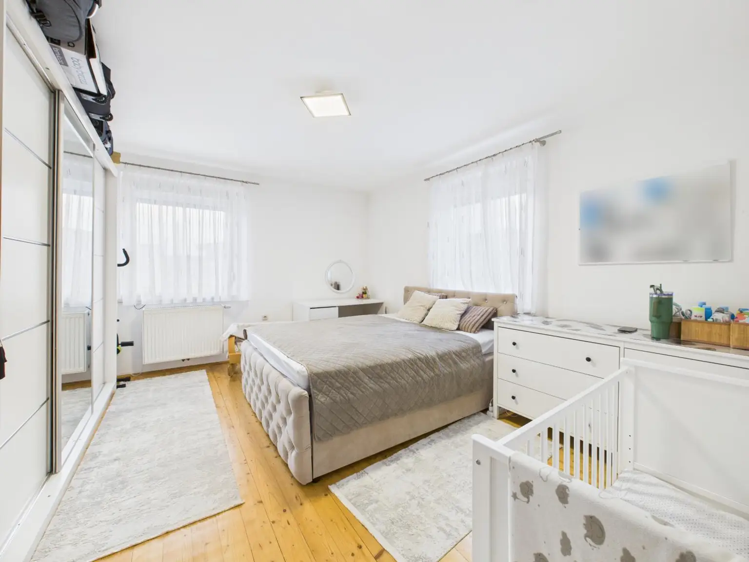 Top-renovierte 2,5-Zimmer-Wohnung in Haid – Anlegerobjekt mit hoher Nachfrage, erstklassiger Infrastruktur & starkem Renditepotenzial