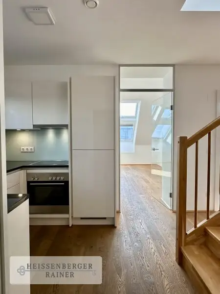 EINZIGARTIGE AUSBLICKE, LICHT & FLEXIBILITÄT /// moderne Dachterrassenwohnung mit toller, großer Dachterrasse