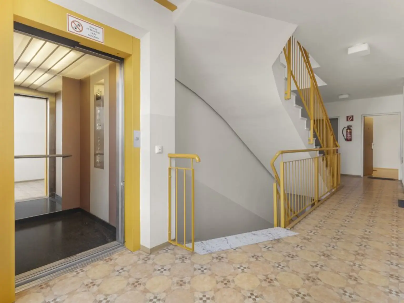 Schöne, sonnendurchflutete, ruhige und junge 94,00m² 3 Zi Wohnung in Viktring - Rekabachweg