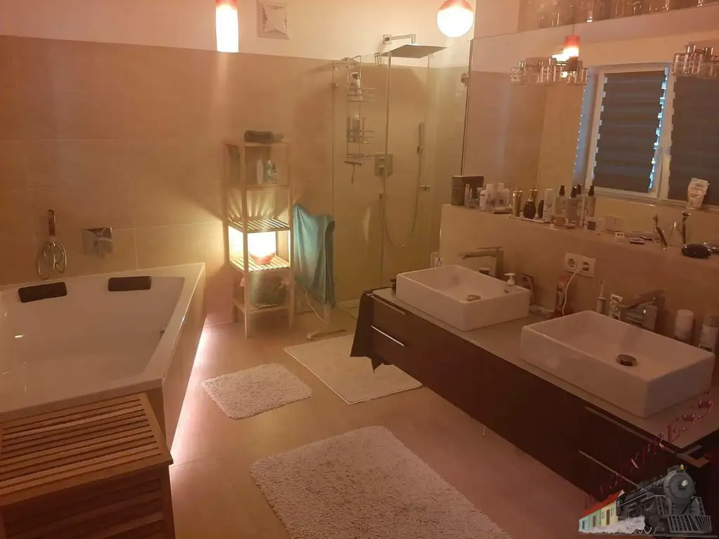 Einfamilienhaus in Villenlage - Ruhelage in 2353 Guntramsdorf !