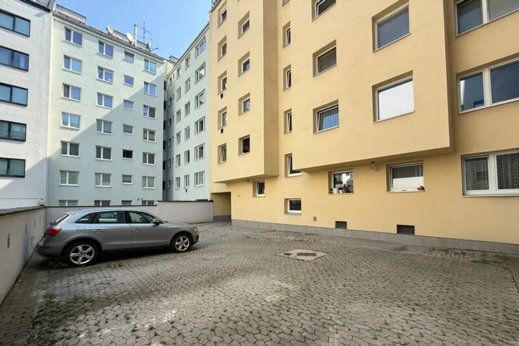 Sehr gut aufgeteilte 3 Zimmerwohnung mit separater Küche und KFZ-Stellplatz