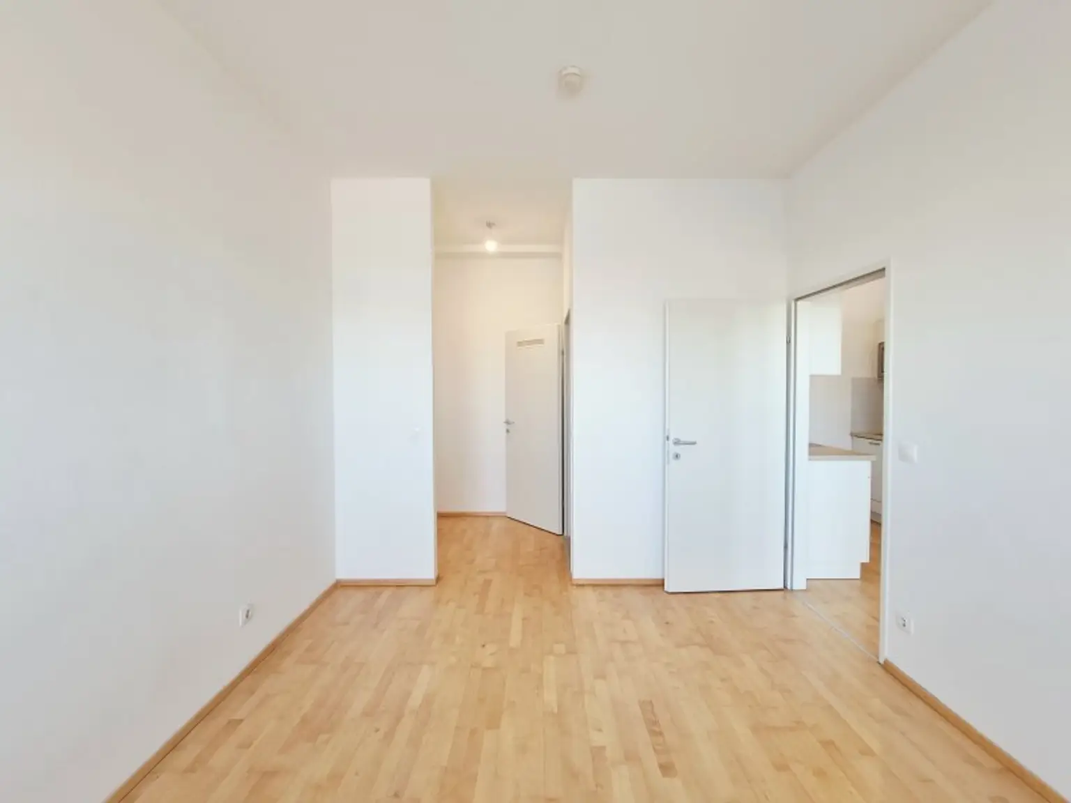 Schlafzimmer / Schrankraum + Abstellraum