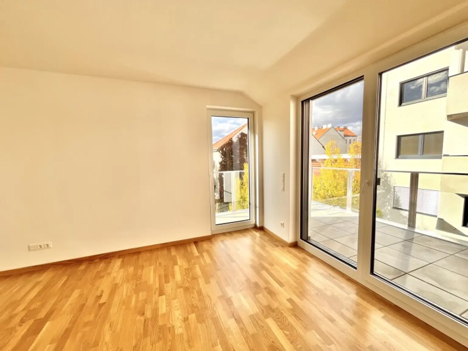 Erstbezug! Leistbares Neubau-Reihenhaus mit Terrasse, Dachterrasse & kleinem Garten (auch für Anleger)