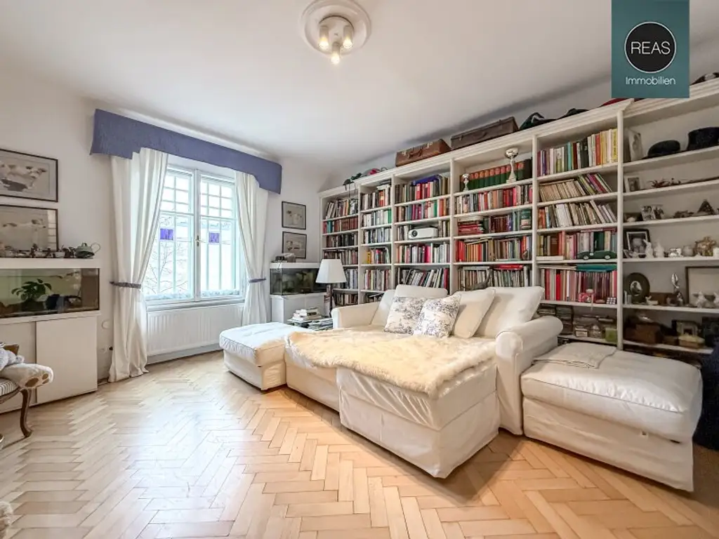 Provisionsfrei: Traumhaftes Stadthaus mit Garten in Gersthofer Bestlage!