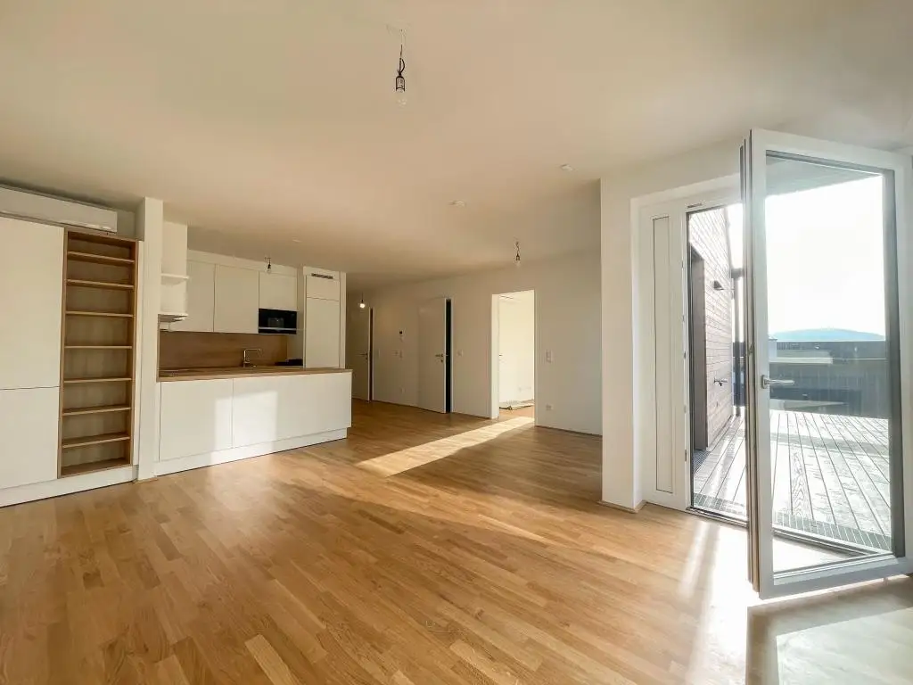 Exklusiv und komplett möblierte 3-Zimmer-Terrassenwohnung für gehob. Ansprüche // Excl. and fully furnished 3-room terr. apt for discerning tastes //