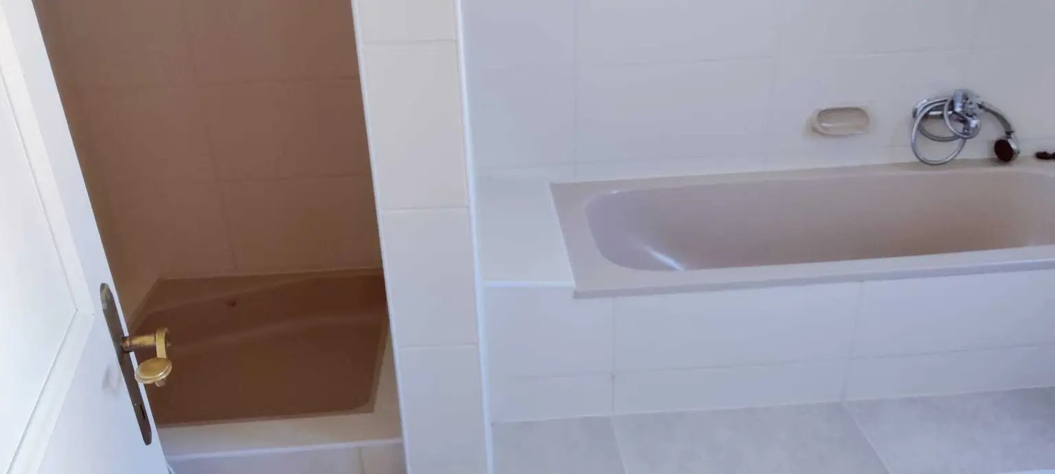 Eine sehr schöne 4 Zimmer-Wohnung mit Balkon im 1. Stock, in Gmunden, in ruhiger Lage.