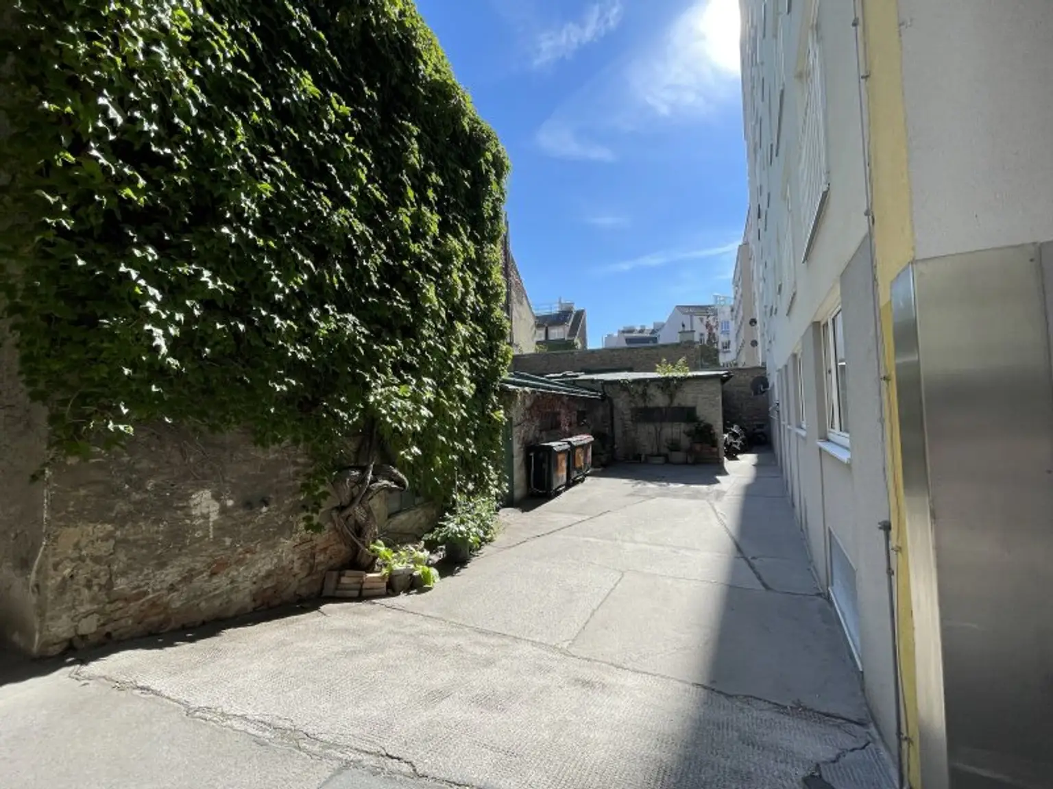 Zentrale 4-Zimmer-Wohnung nahe Mariahilfer Straße – 2 ruhige hofseitige Schlafzimmer & Top-Anbindung (U3/U6/U4)