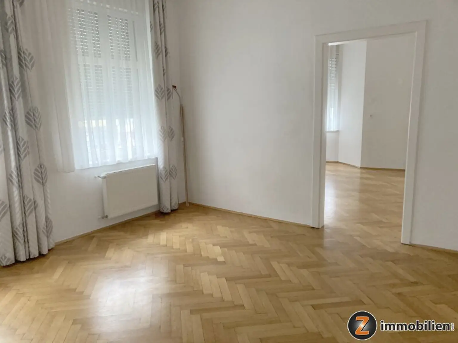 Oberwart Zentrum: Schöne Altbauwohnung!