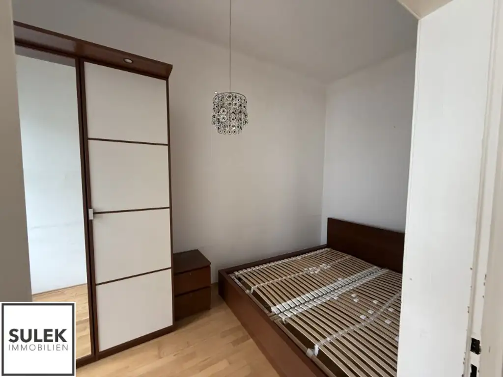 Geräumige 2-Zimmer-Wohnung mit Potenzial auf der Mariahilfer Straße 187 (sanierungsbedürftig)  **VIDEOTOUR**