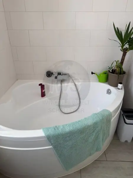 Großes Wohnhaus-Zentrumsnah-Sanierungsbedarf!