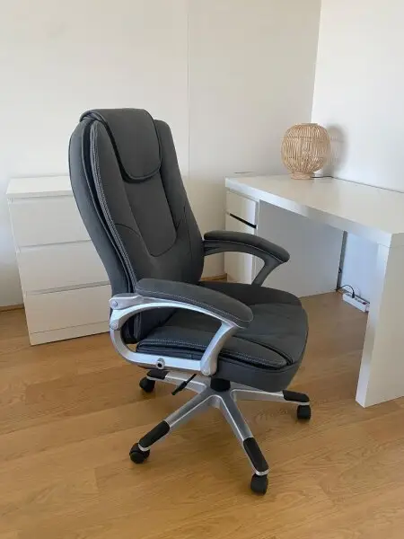 UNBEFRISTETE 2-Zimmer Neubauwohnung mit Loggia und vielen Extras im Haus!