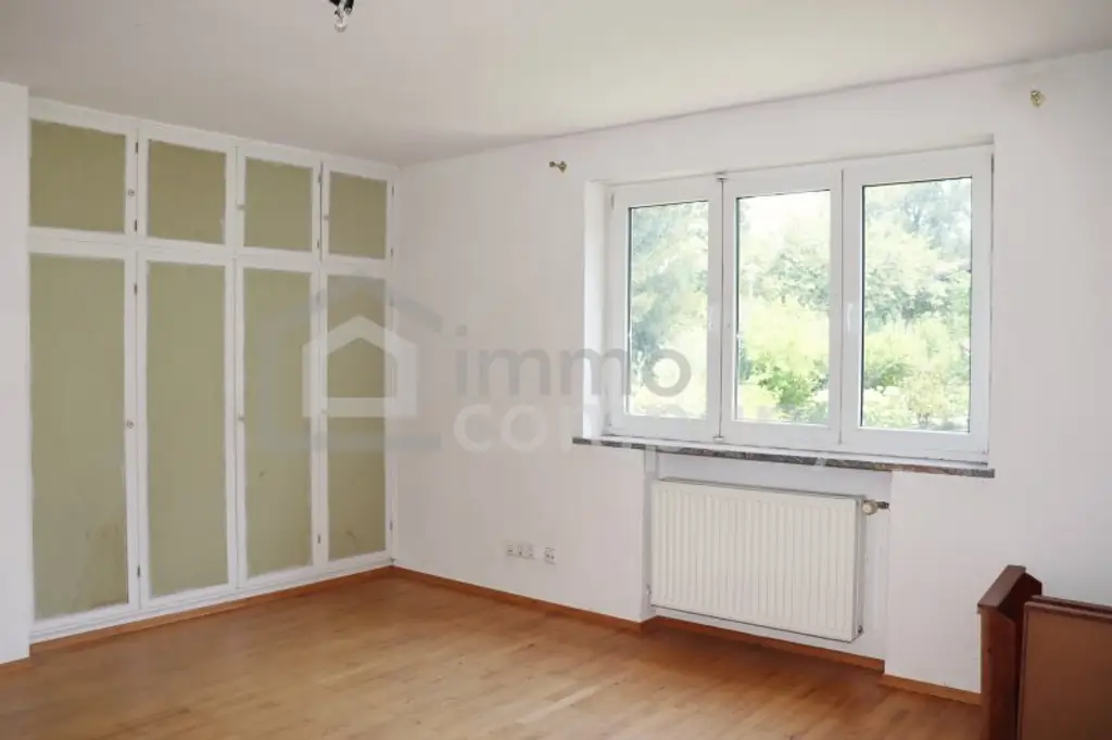 Take it change it or leave it - Einfamilienhaus mit großem Garten in der Alten Burgau !!!