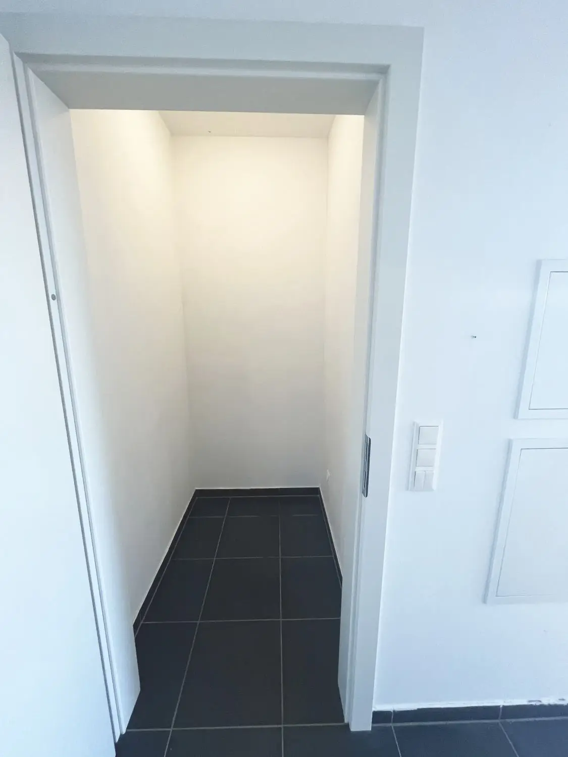 Moderne 2-Zimmer-Wohnung mit Balkon, hochwertige Ausstattung