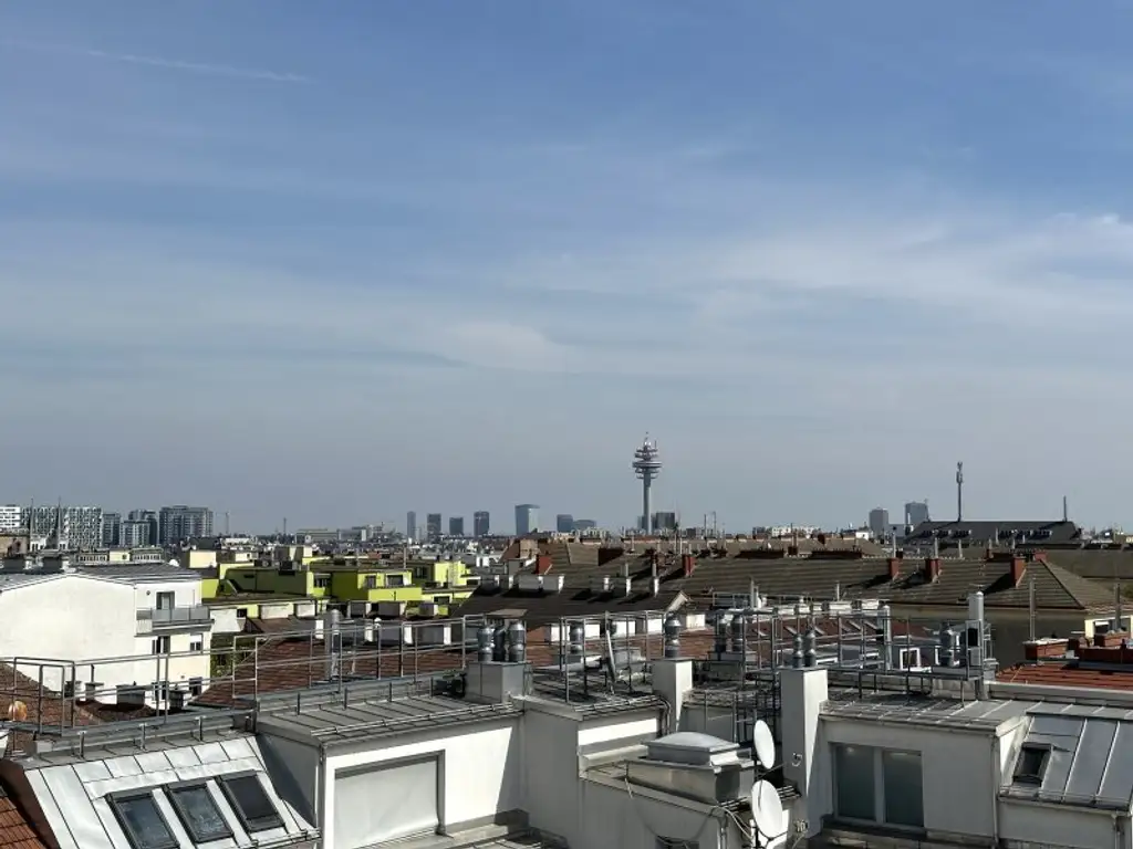 Hier werden Träume war! Exklusive 4-Zimmer Maisonette-Wohnung mit ca. 113 m2 sowie eigener Dachterrasse in ruhiger Lage