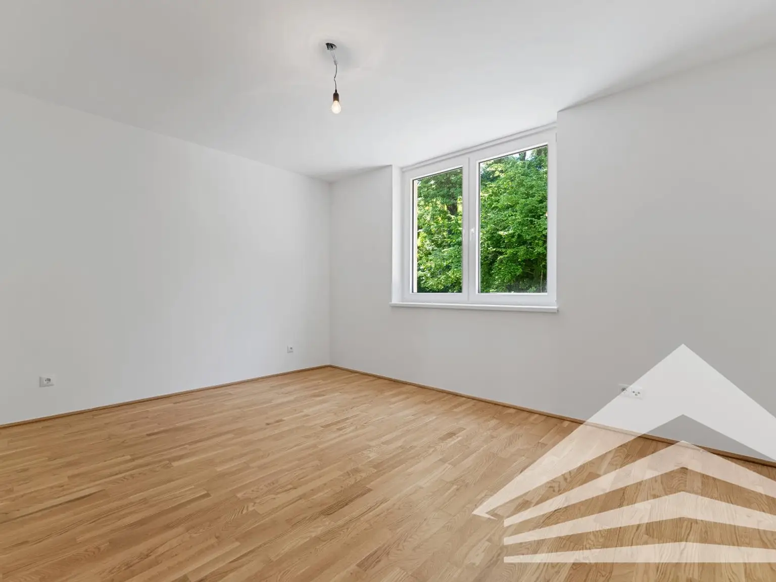 Pichling/Ebelsberg: Unterkellertes Reihenhaus mit Dachterrasse zum Erstbezug!