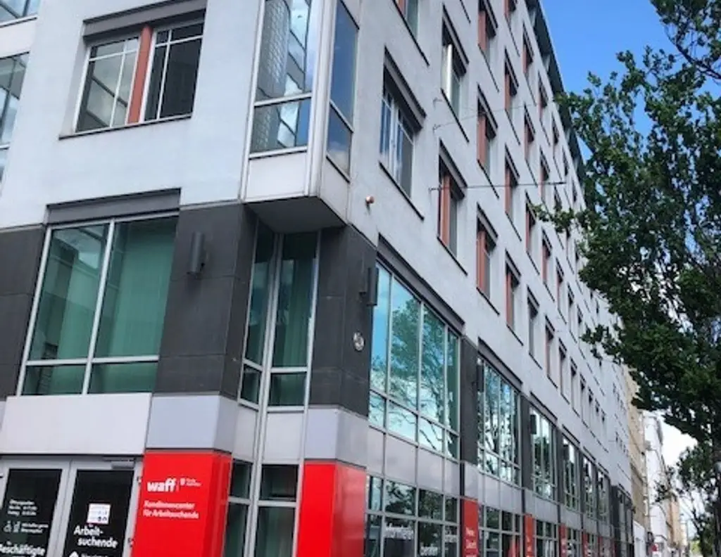 Büro im Pharos Haus mit Terrasse zu mieten