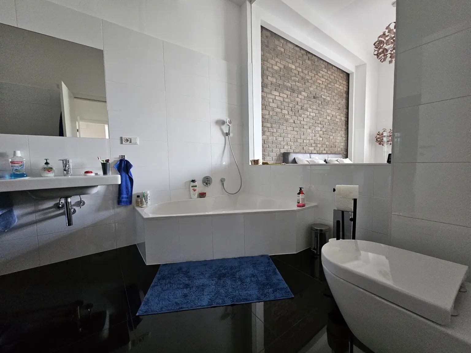 -=LOFT=- Luxuriöse Wohnung mit Terrasse, Garage und Fußbodenheizung in 1100 Wien!