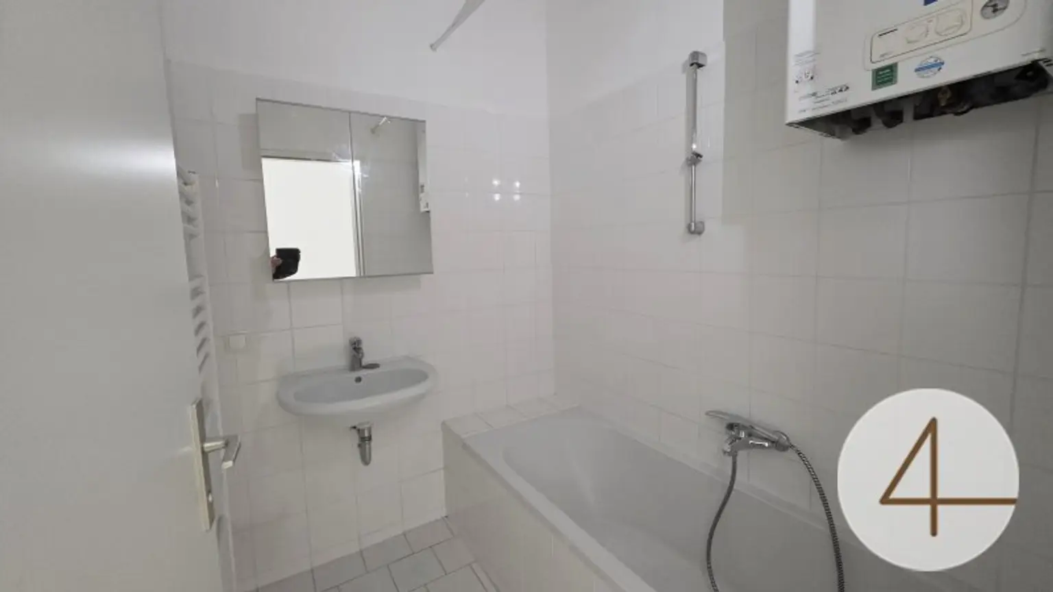 Sanierte Wohnung im Altbauhaus