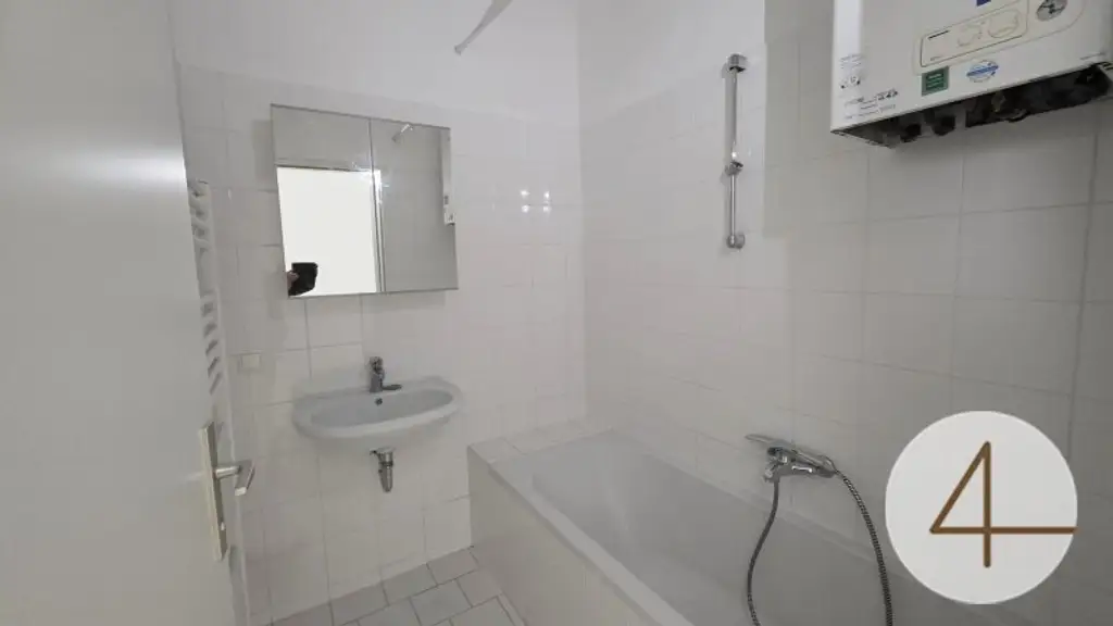 Sanierte Wohnung im Altbauhaus