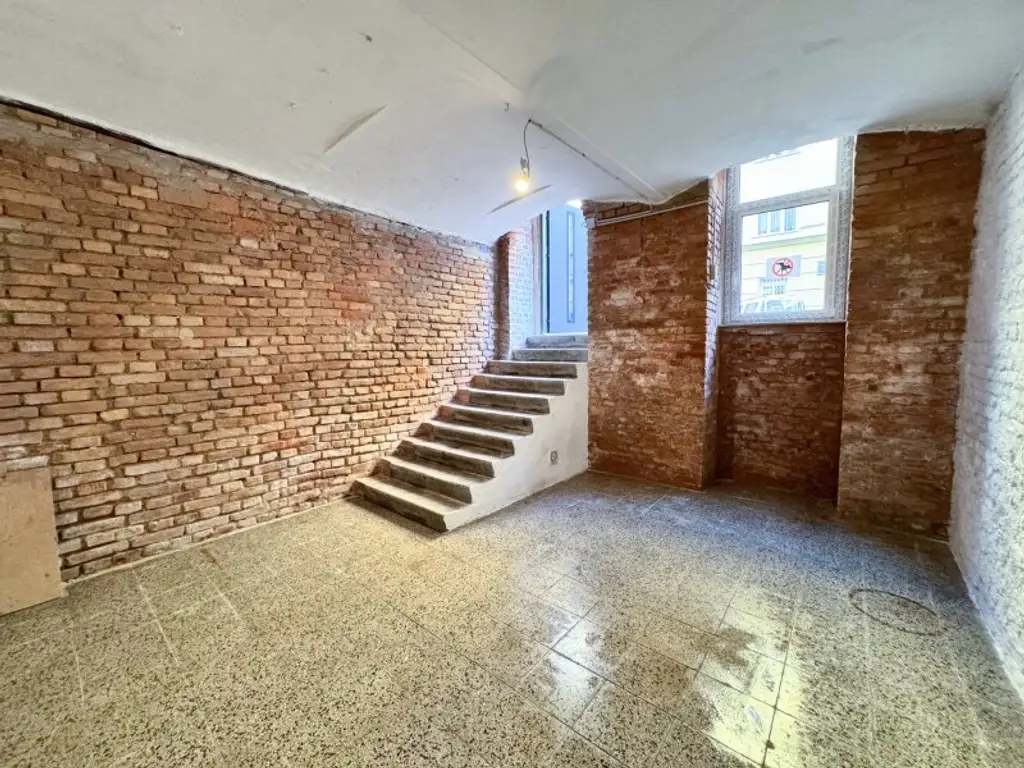 PROVISIONSFREI! Lager / Magazin mit 45 m2 Nutzfläche und Strassenzugang zu vermieten Nahe Erdbergstrasse / Schlachthausgasse!