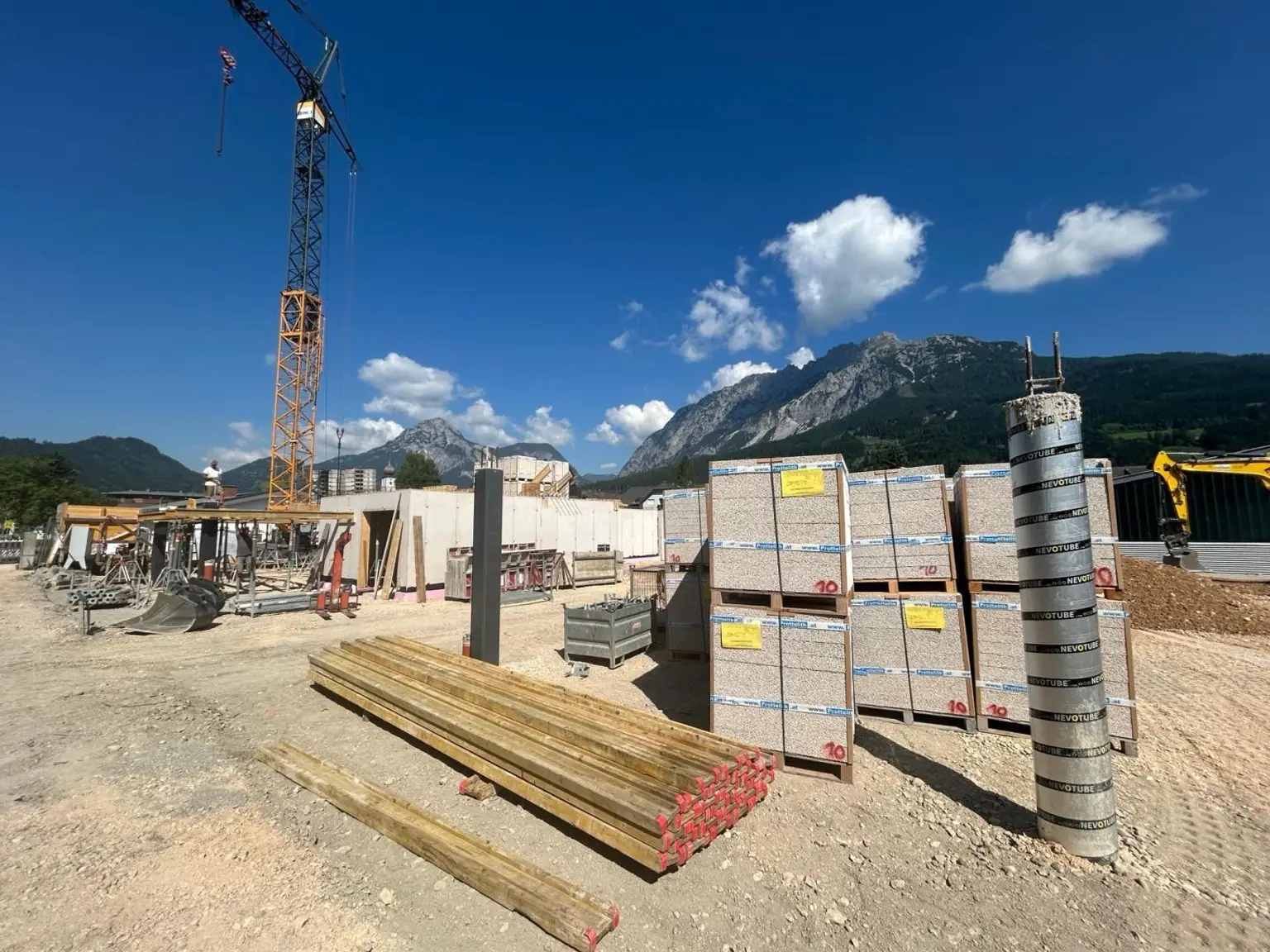 Die Baustelle läuft auf Hochtouren