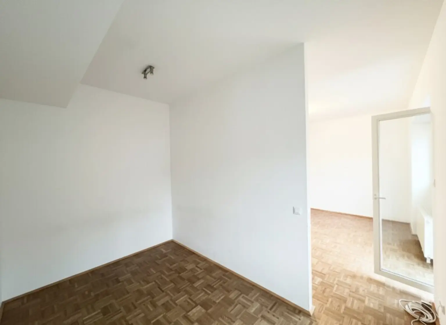 Moderne 2-Zimmer-Wohnung mit offener Wohnküche im 18. Bezirk