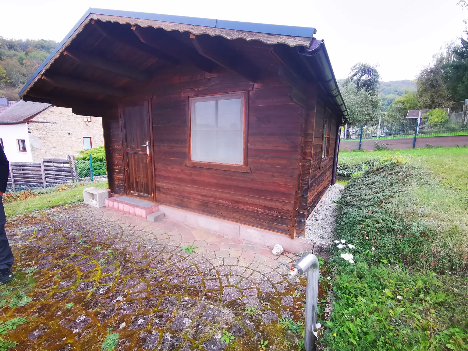 Freistehendes Wohnhaus mit großem Raumangebot, PV-Anlage und Ausbaupotenzial...!
