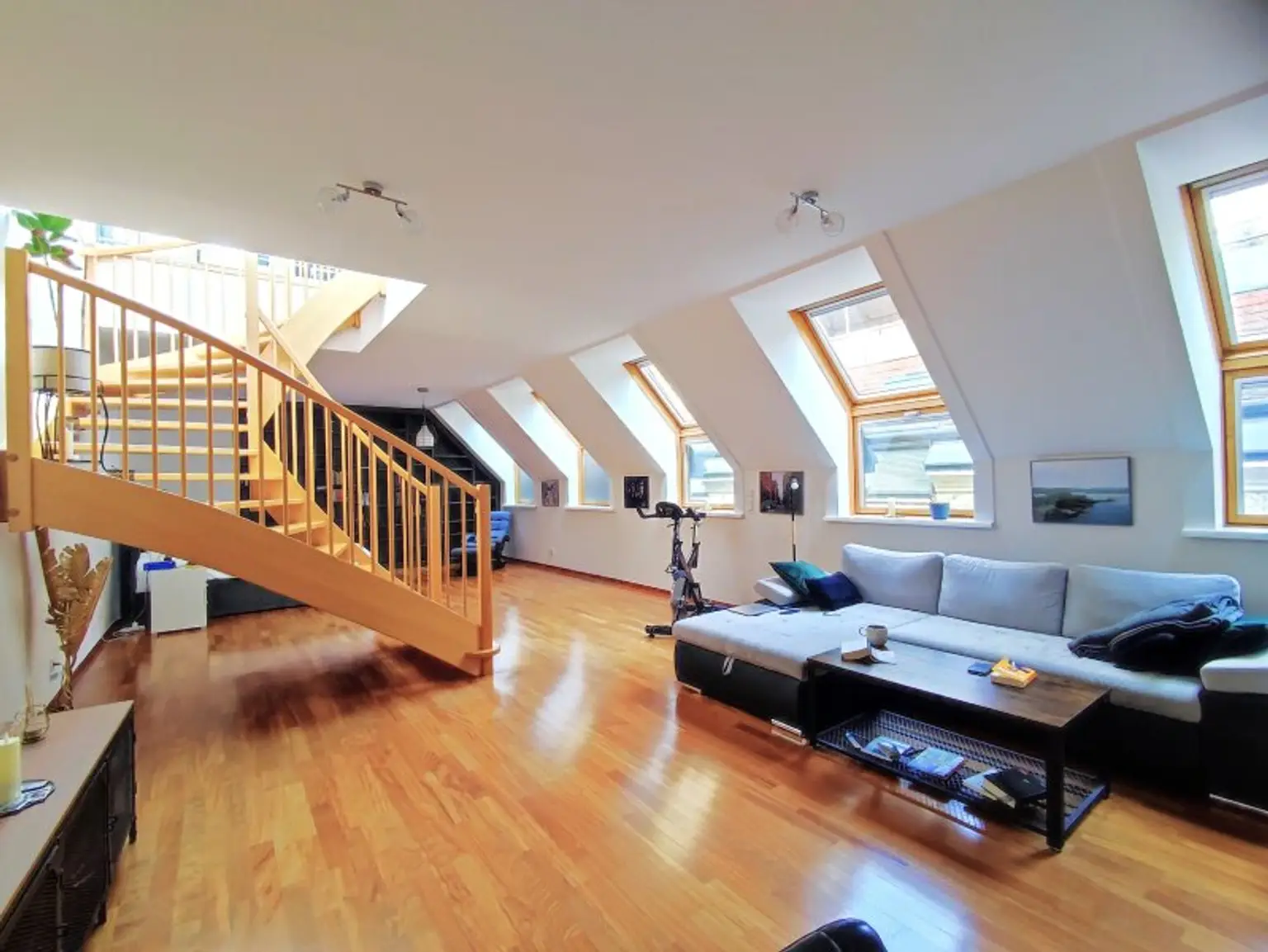 LOFTARTIG - Chice Terrassenwohnung im trendigen 7ten