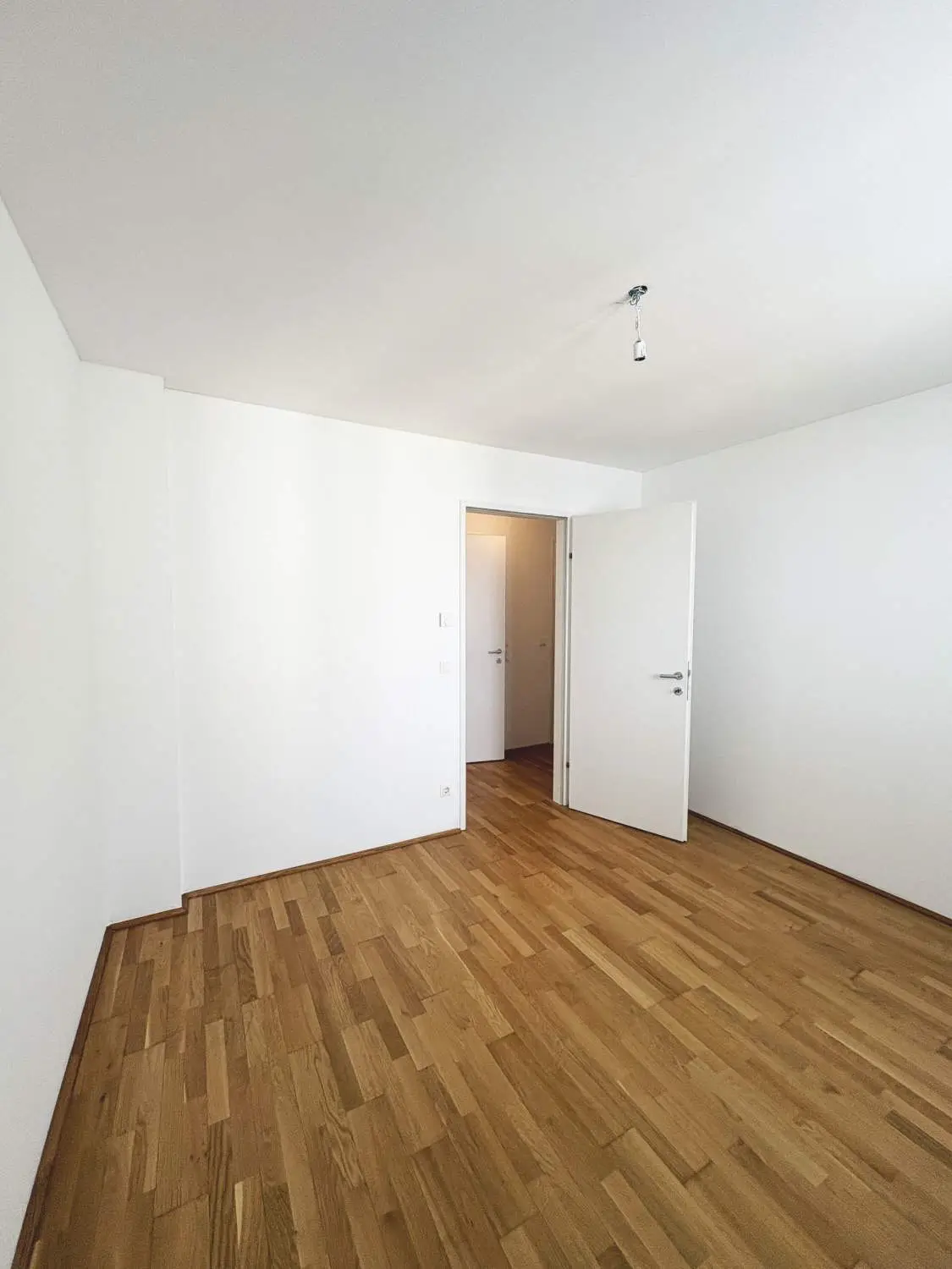 Q11 Leben in Simmering - 
Lichtdurchflutete Balkonwohnung mit 4 Zimmern und Deckenkühlung!