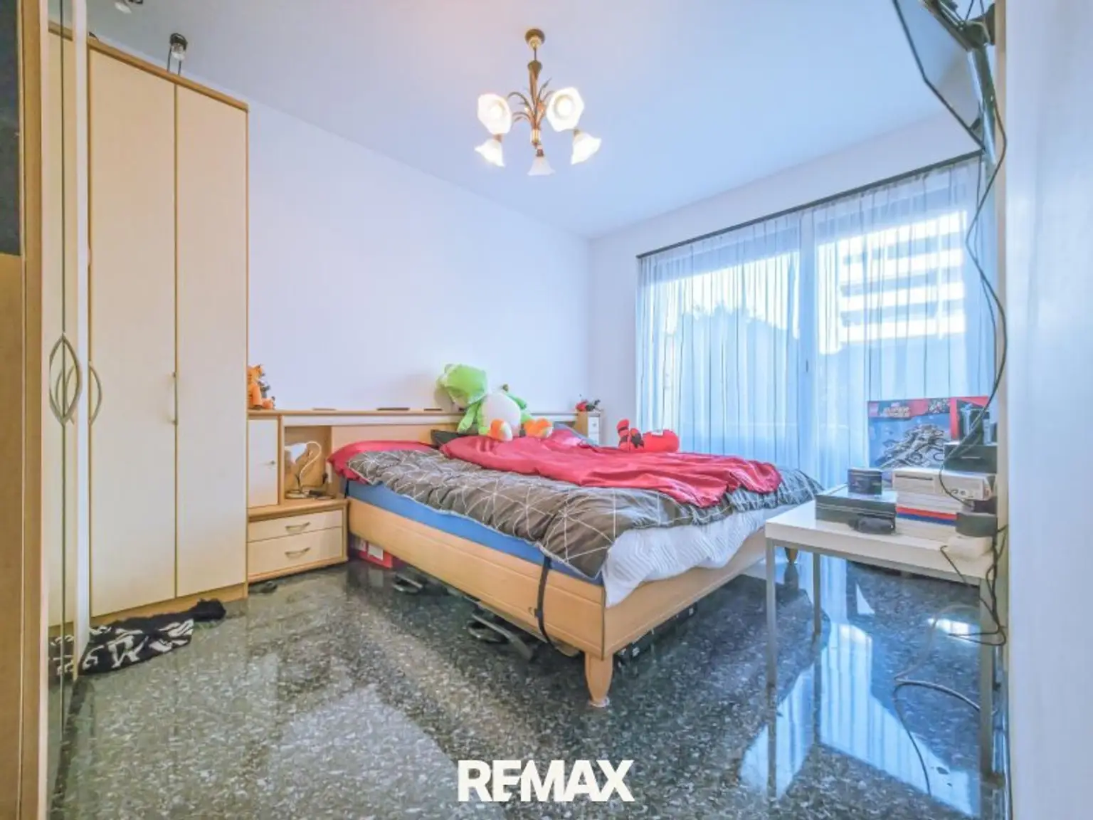 Schlafzimmer 1