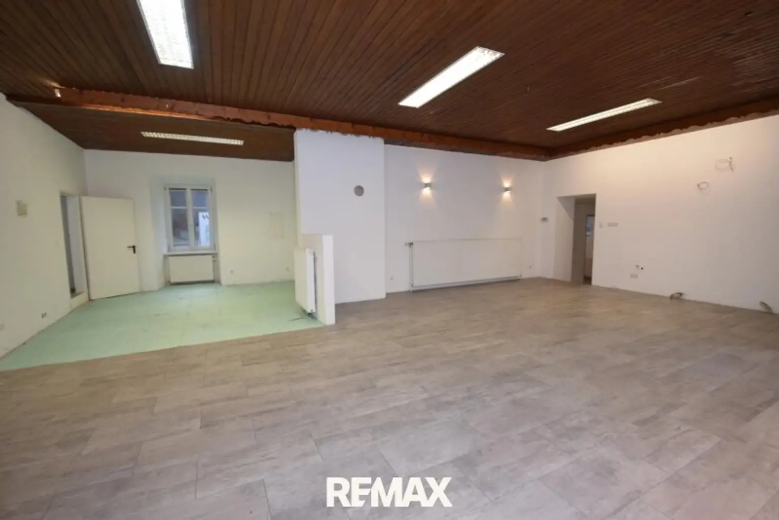 Gesamtfläche ca. 100 m²