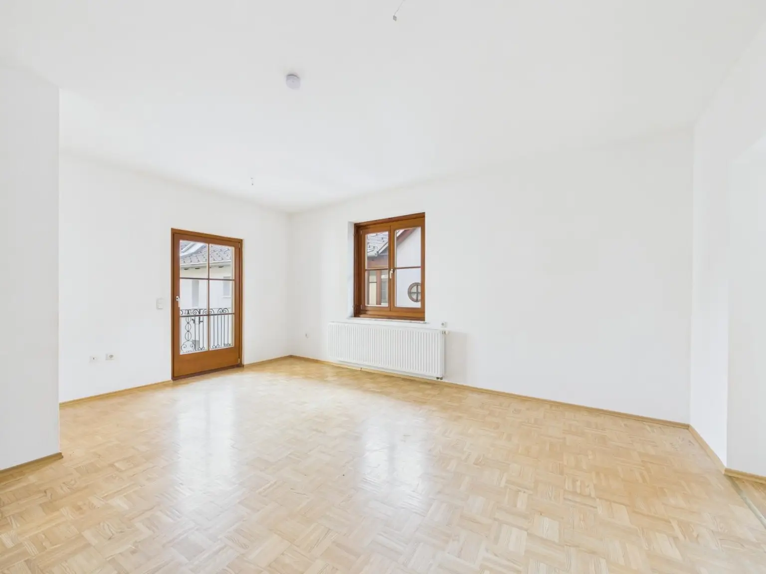 KALWANG: BESTÄNDIGE WERTE in unbeständigen Zeiten - WOHNHAUS mit 4 Wohnungen